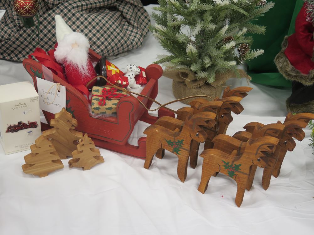 /Events/Festival Of Trees/Images/zanesville fire department.JPG